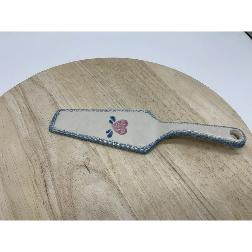 Vintage Hermitage Ceramic Spongeware Cake Server Beige Heart Country